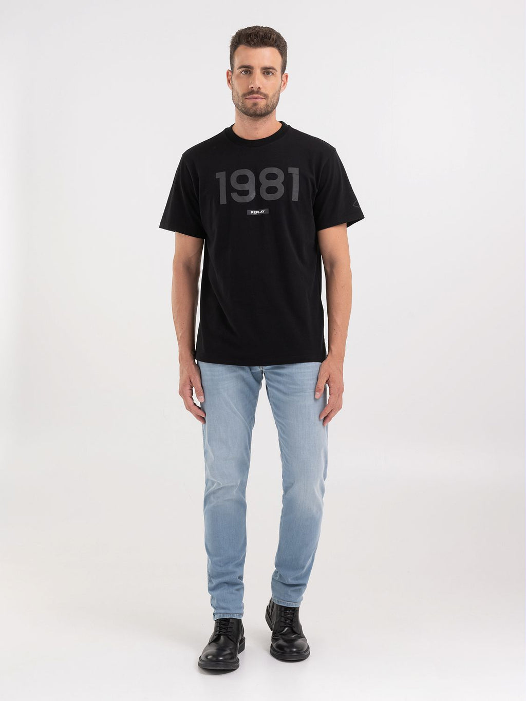 REPLAY CREWNECK T-SHIRT IN JERSEY WITH EMBOSSED PRINT