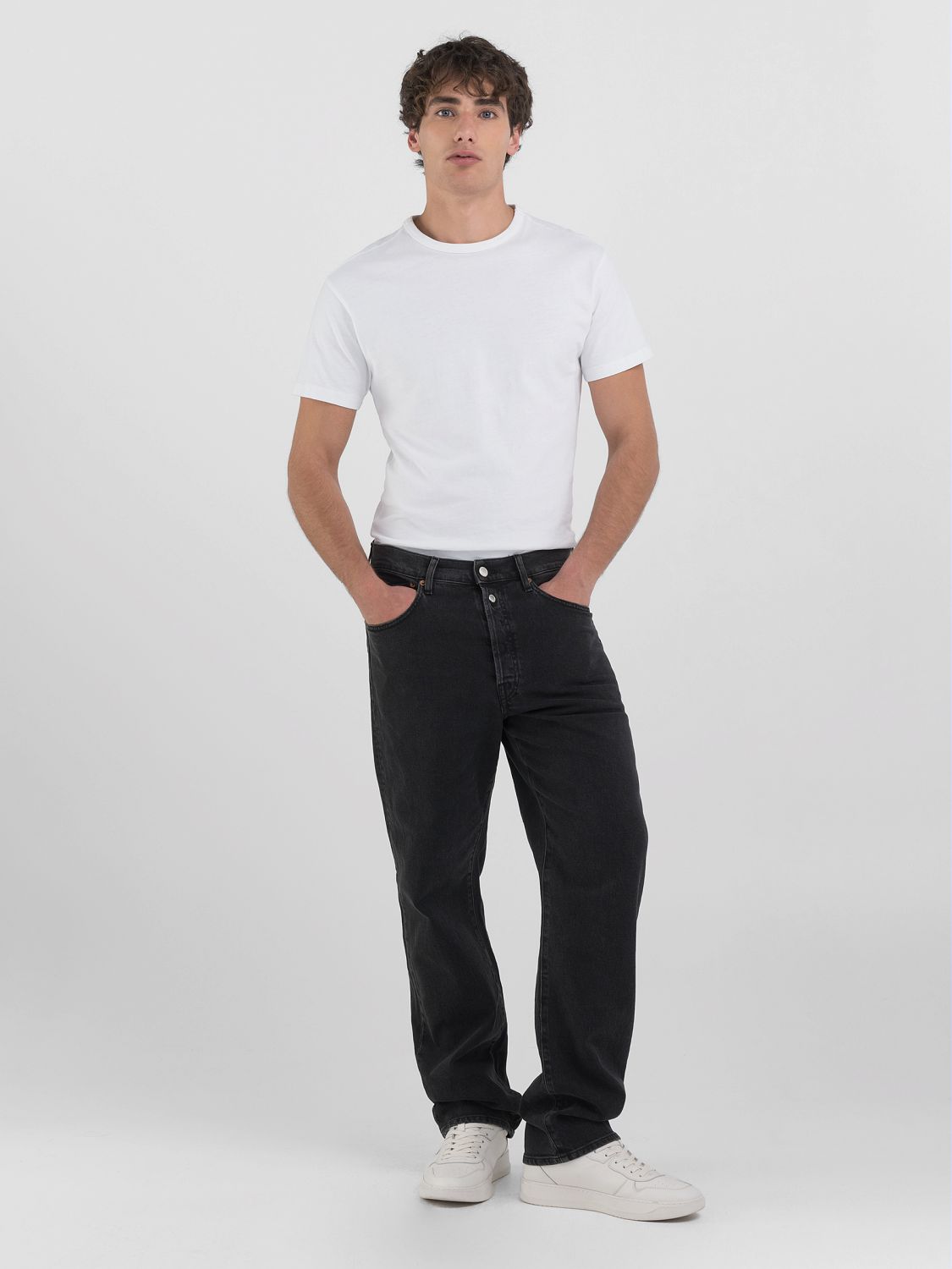 REPLAY M9Z1 STRAIGHT FIT JEANS
